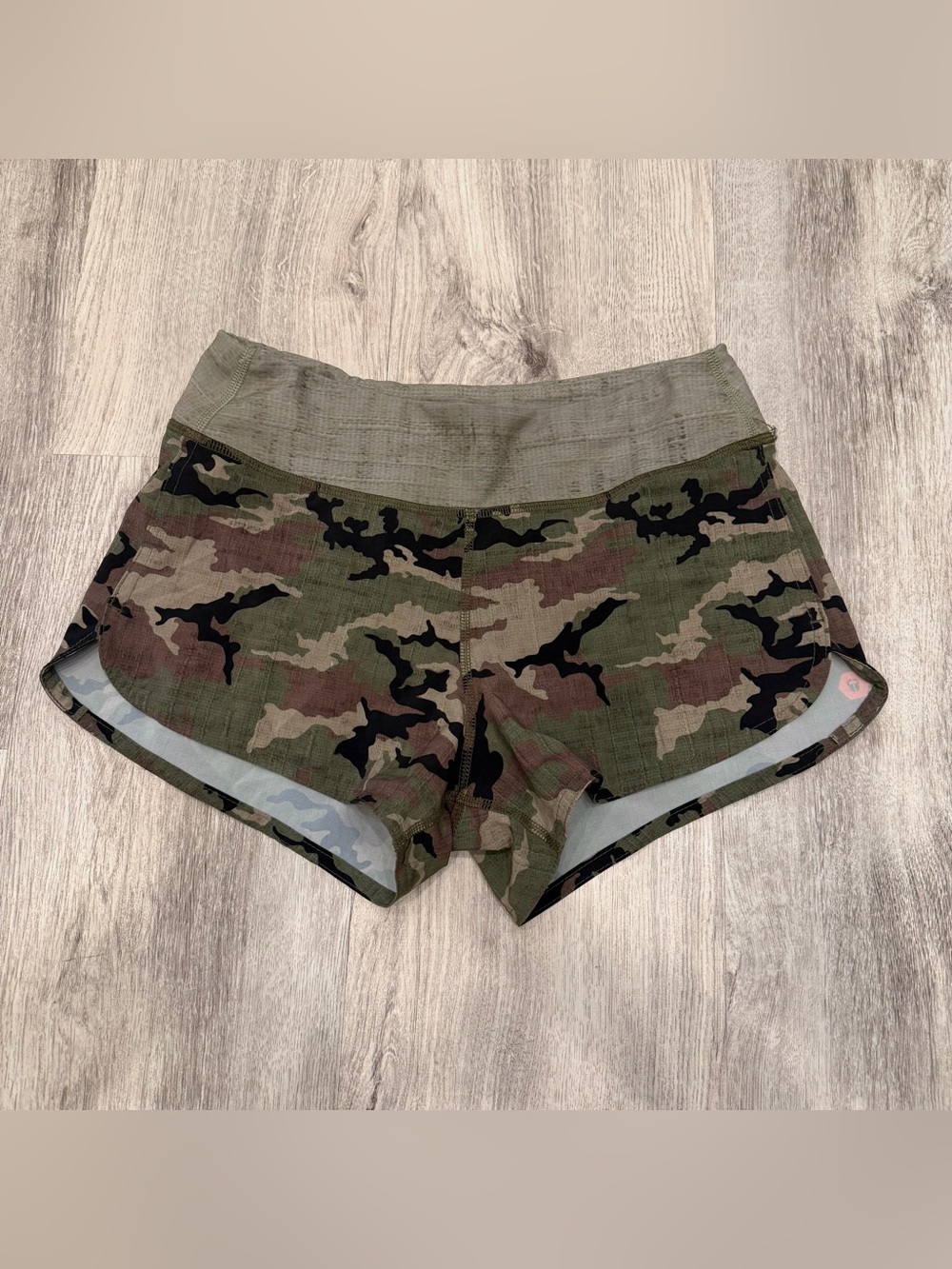 Camo Performance Running Shorts Size 4 Made in USA Athletic Workout Activewear